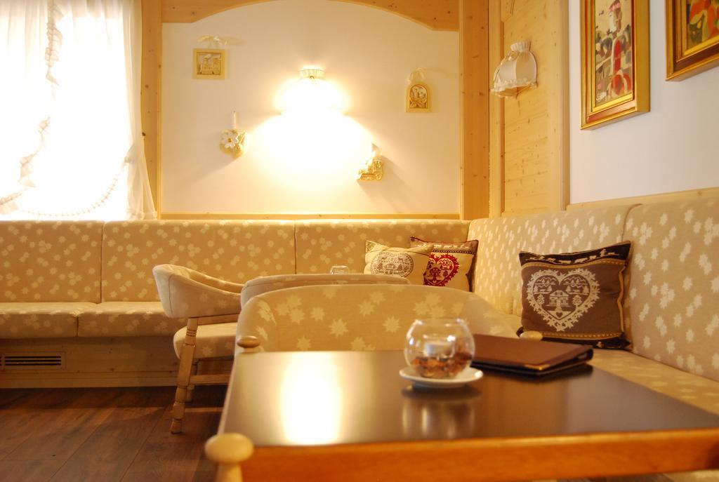 Folgaria Post Hotel Esterno foto